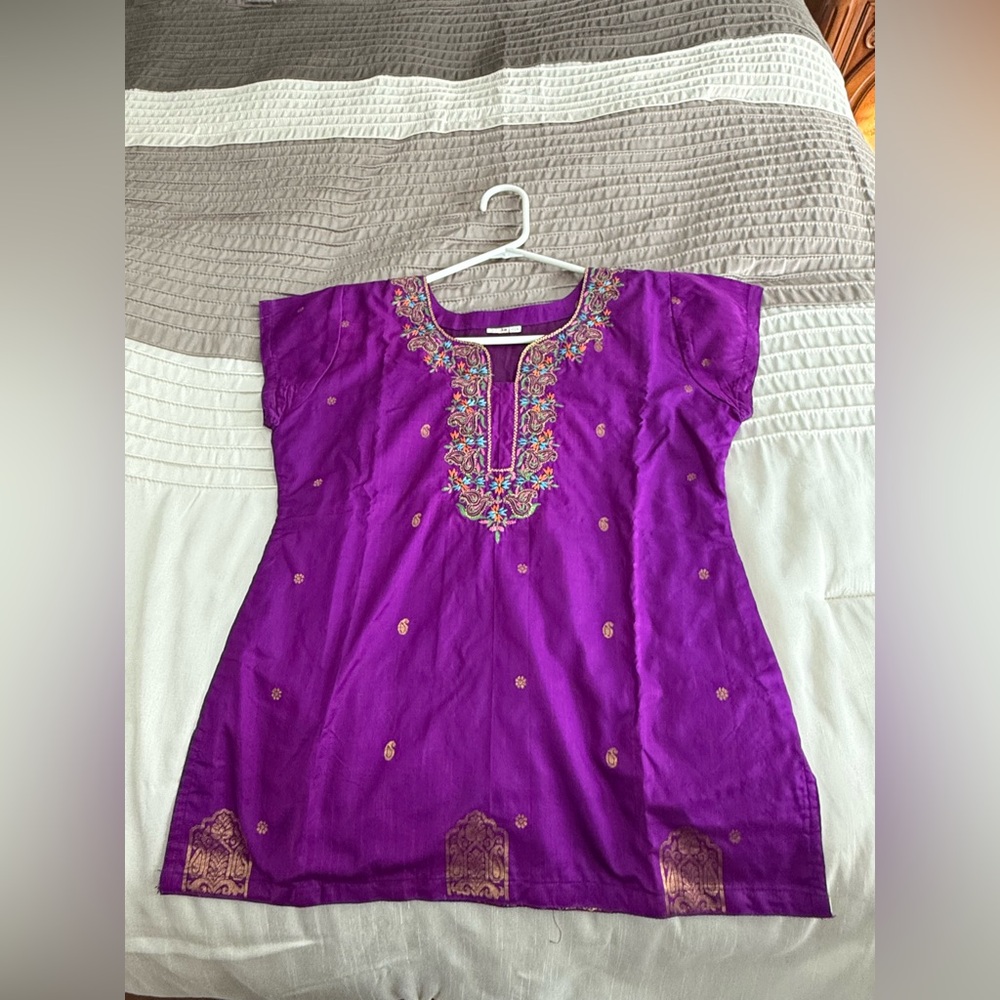 Purple Indian Kurti top size 38 with embroidery